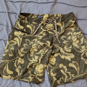 Patagonia Green and Yellow Patterned Shorts